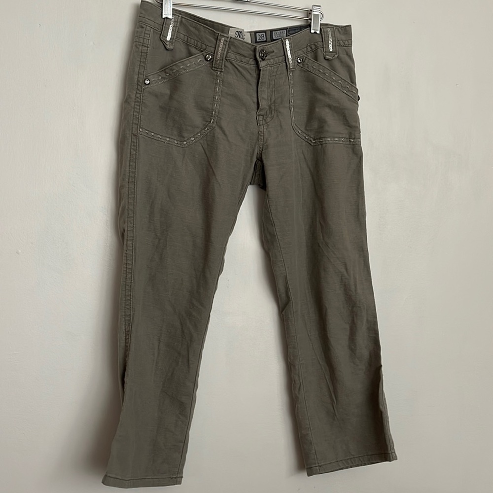 Miss Me Women's Size 28 CP1343 Linen Blend Capri Sequin LT Sage color pants.
